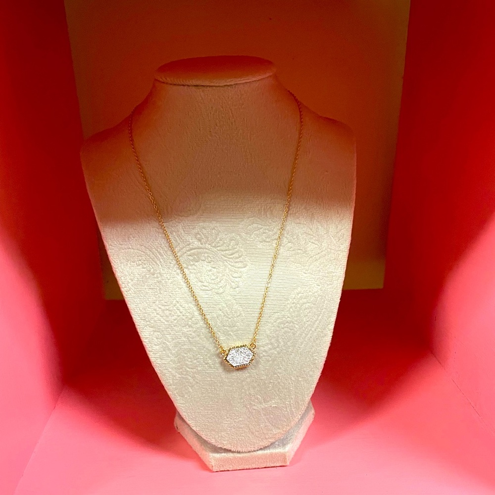 Good and silver pendant